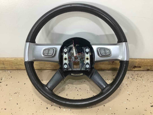 03-06 Chevy SSR Driver Leather Steering Wheel (No Bag)