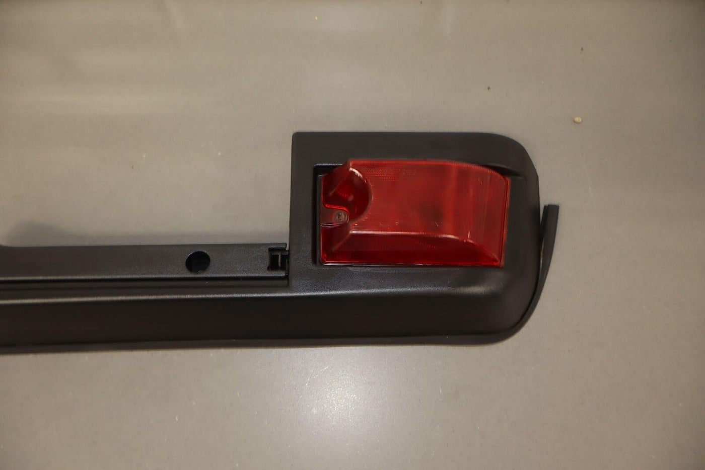 03-09 Hummer H2 SUV Rear Left LH Roof Moulding (W/ Red Marker) Textured Black