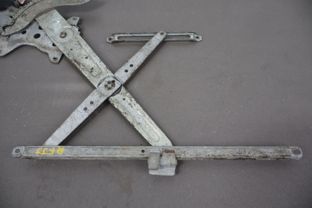 91-97 Toyota Land Cruiser FJ80 Front Right Door Window Regulator & Motor Tested