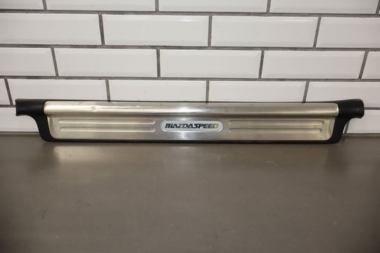 47330031