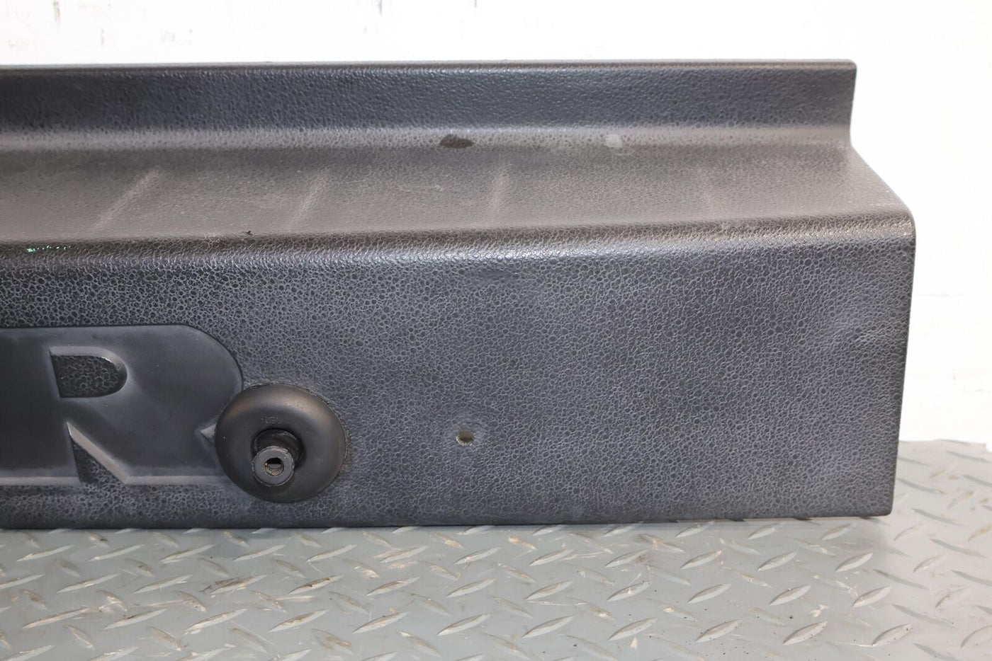 06-09 Hummer H2 REAR Center Bumper Cover Section (Black Textured) See Notes