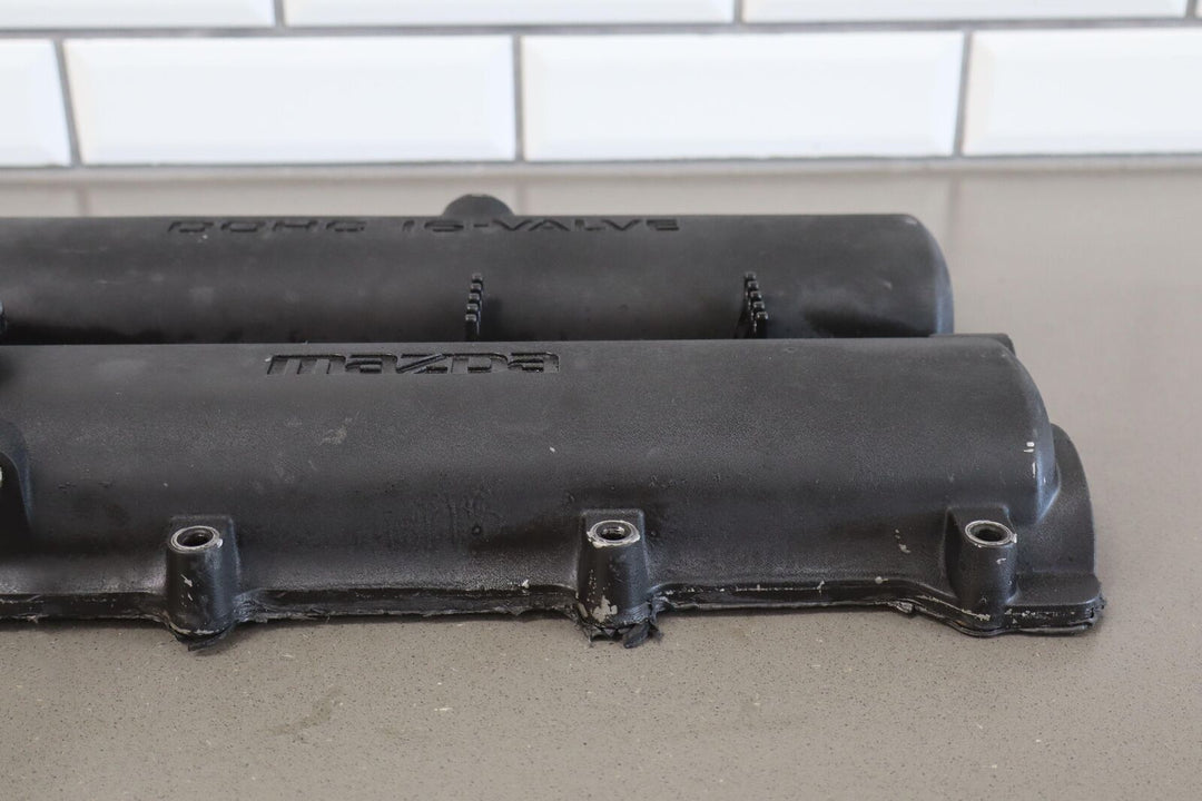 99-00 Mazda Miata NB 1.8L OEM Valve Cover