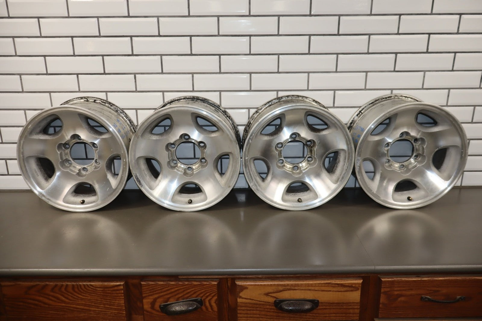 1993-1997 Toyota Land Cruiser, Lexus LX450 FZJ80 - 16x8 OEM Wheel