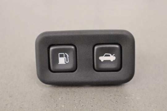 04-09 Cadillac XLR Trunk Mounted & Dash Mounted Trunk Pop Release Buttons