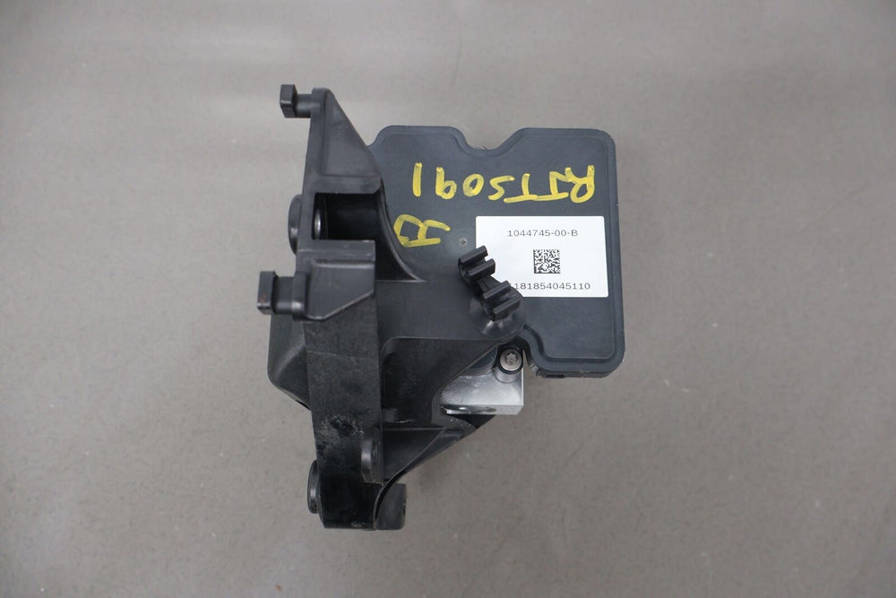 17-23 Tesla Modnel 3 ABS Anti-Lock Brake Pump & Module W/Bracket (1044745-00-B)