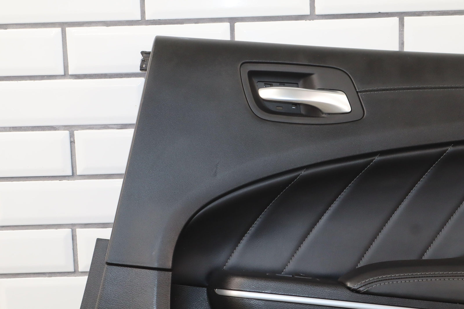19-23 Dodge Charger Scat Pack 392 Right Rear Black Leather Door