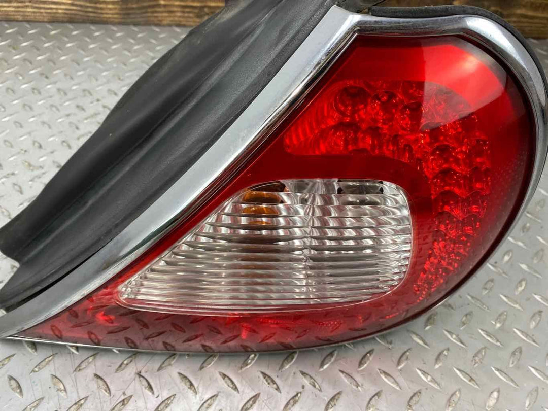 04-07 Jaguar XJR Passenger Right Rear Tail Light (Chrome Bezel) Unable To Test