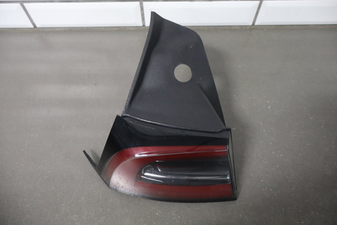 https://i.ebayimg.com/00/s/MTA2N1gxNjAw/z/A9cAAeSwoB1pxZIk/$_57.JPG?set_id=8800005007
