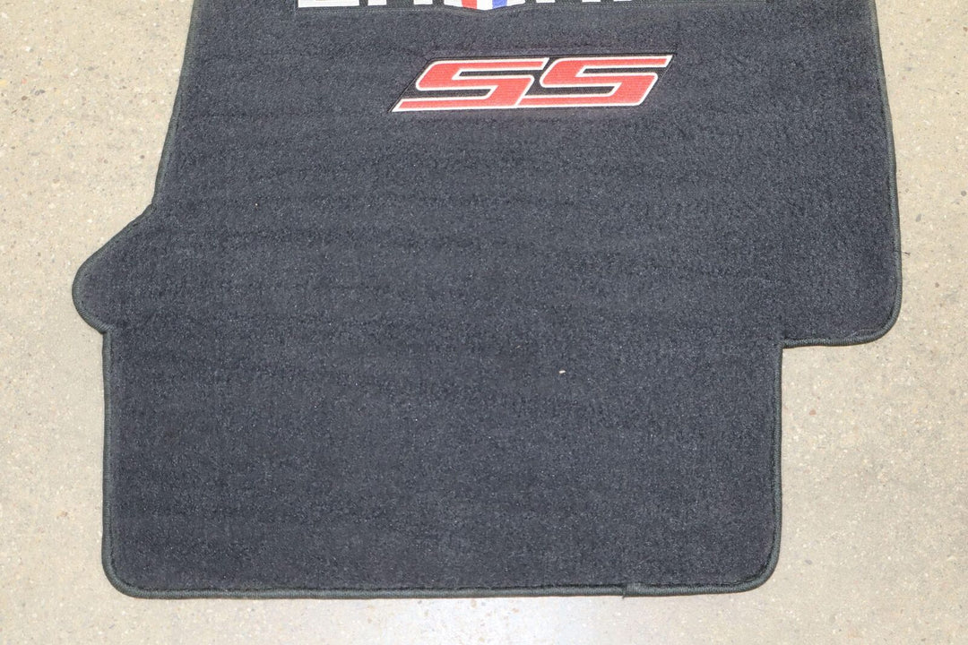 16-23 Chevy Camaro SS Convertible Pair of OEM Carpeted Floor Mats Embossed Black