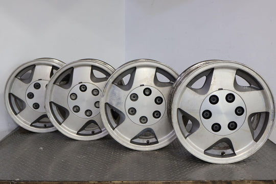 92-99 Chevy Suburban 4x4 16x7 6 Lug Set Of 4 Wheels W/Caps (Very Poor Finish)