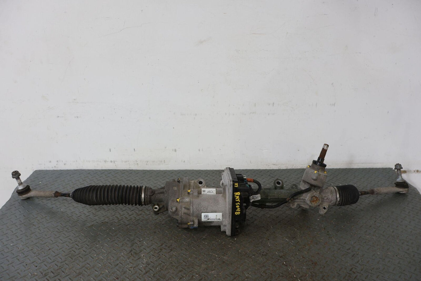 18-22 Tesla Model 3 Power Steering Rack & Pinion (90K) 1044831-99-E