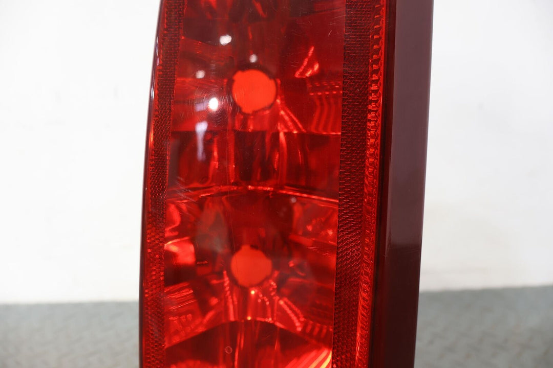 02-06 Cadillac Escalade Short WB Rear Left LH Tail Light Lamp (Tested) OEM