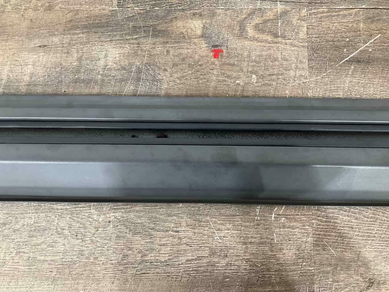 09-10 Hummer H3T Passenger Right Front Roof Molding (Textured Black) H3T