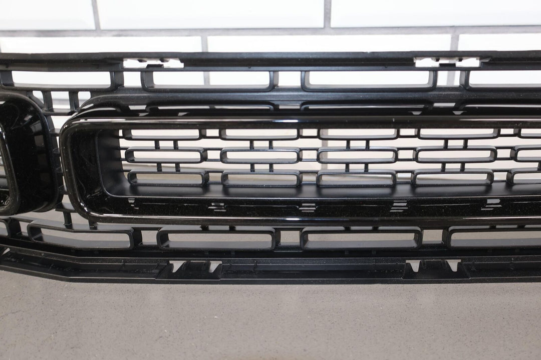 15-23 Dodge Challenger R/T 392 OEM Front Upper Grille (Black) See Photos