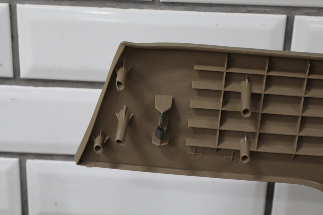 1999-2000 Escalade GMT400 - Knee Pad