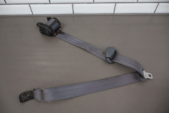 1991-1992 Toyota Land Cruiser 2nd Row Left LH Seat Belt Reatractor (Gray)