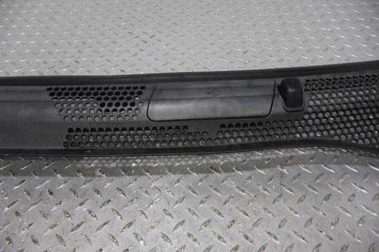 12-17 Fiat 500 Abarth 2DR Front Center Cowl Vent Panel (Textured Black)