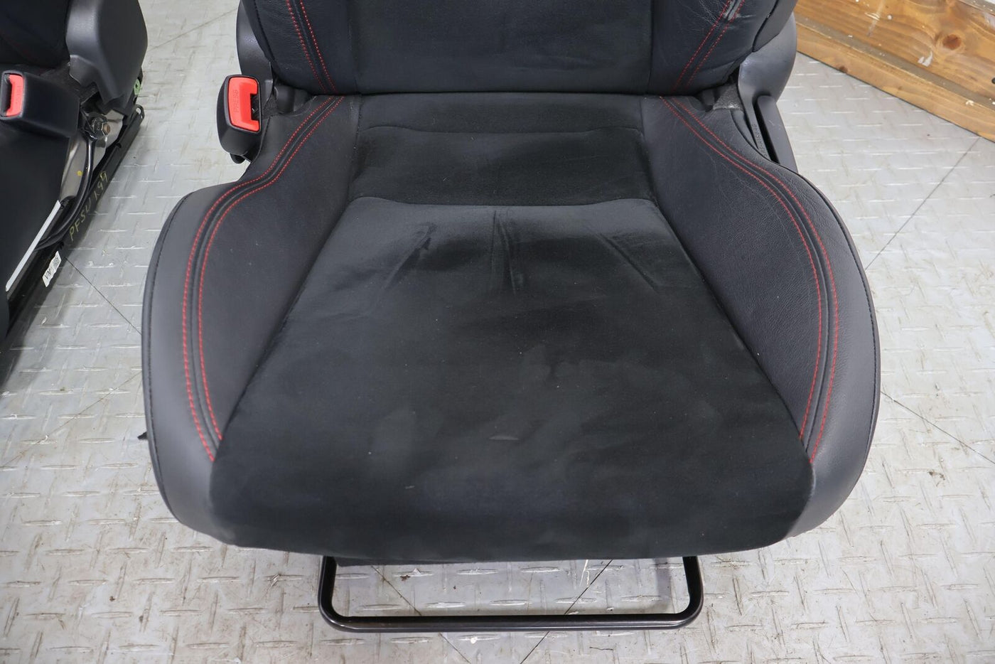 2015 Subaru BRZ Limited Leather/Alcantara Seat Set (Black/Red Stitch BL20) Notes