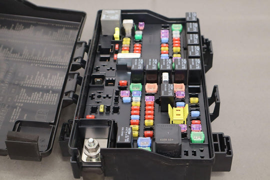 2015 Ram 1500 TIPM Totally Intergrated Power Module Fuse Box OEM 68243263AC