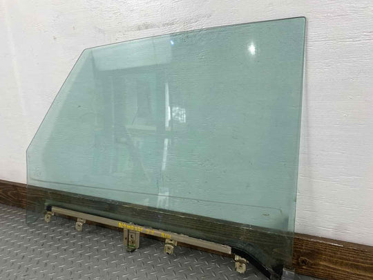 72-80 Mercedes 450SLC C107 R107 Right RH Passenger Window Glass (Glass Only)