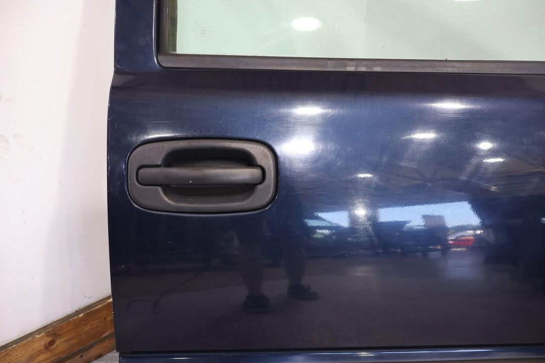 99-07 Chevy Silverado Extended Cab Front Right Door W/Glass (Blue Metallic 25U)