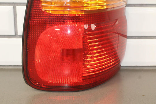 99-02 Toyota Land Cruiser Right Passenger Outer (Quarter Mounted) Tail Light