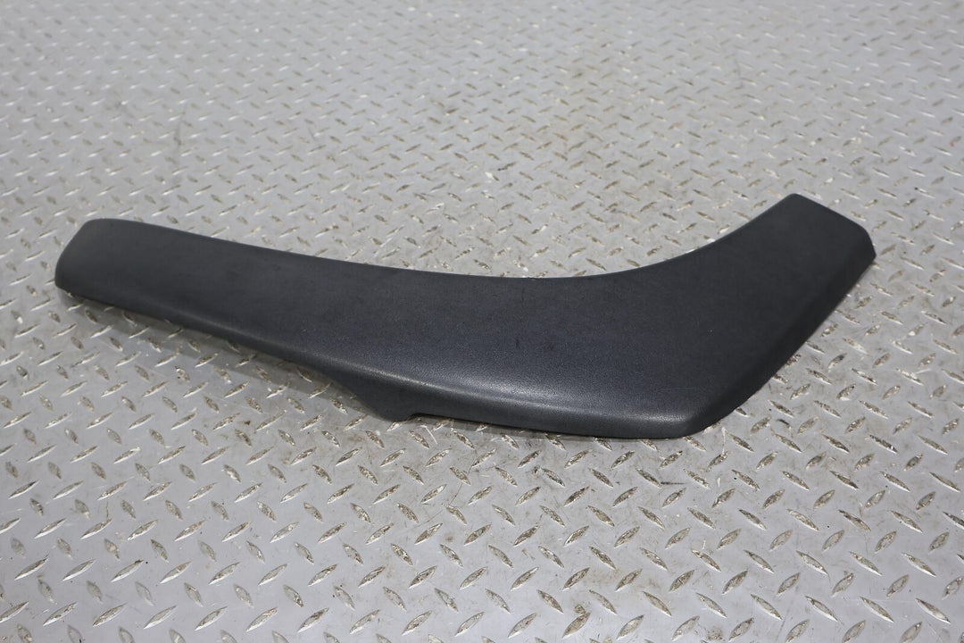 01-06 Chevy Tahoe Z71 Rear Right Lower Door Wheel Arch Moulding (Textured Black)