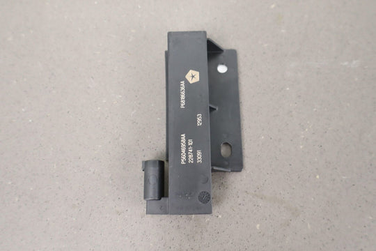 19-23 Ram 3500 Passive Entry Antenna Control Module (68186636AA)