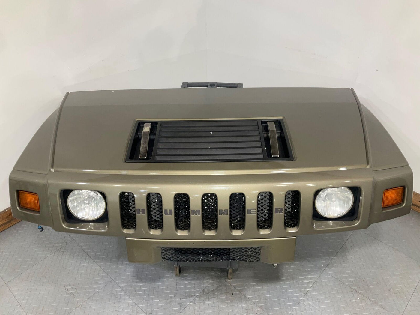 03-07 Hummer H2 OEM Hood W/ Lighting & Grilles (Desert Sand 18U) See Notes