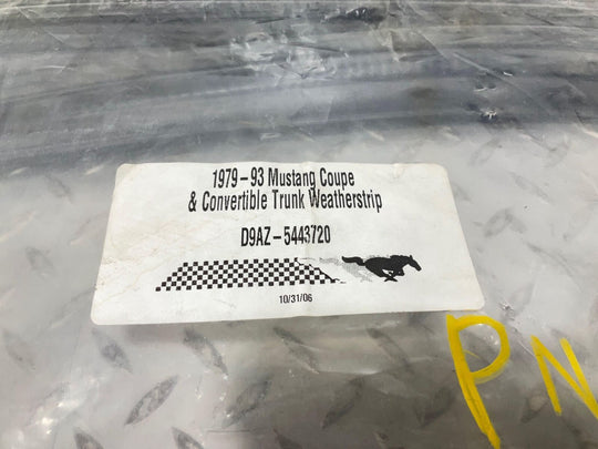 79-93 Foxbody Mustang Convertible Trunk Weather Stripping Seal D9AZ-5443720