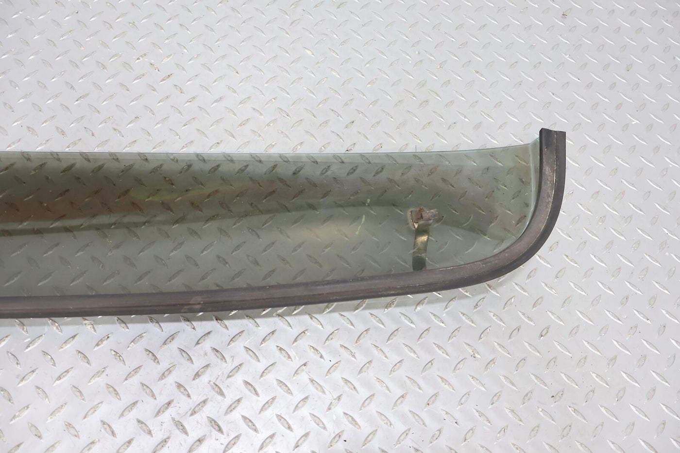 03-09 Hummer H2 Tinted Sunroof Visor Wind Deflector Bug Shield W/Brackets