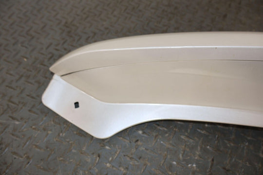 03-06 Escalade Short WB Right Rear Upper Tail Panel Moulding (White Diamond 98U)