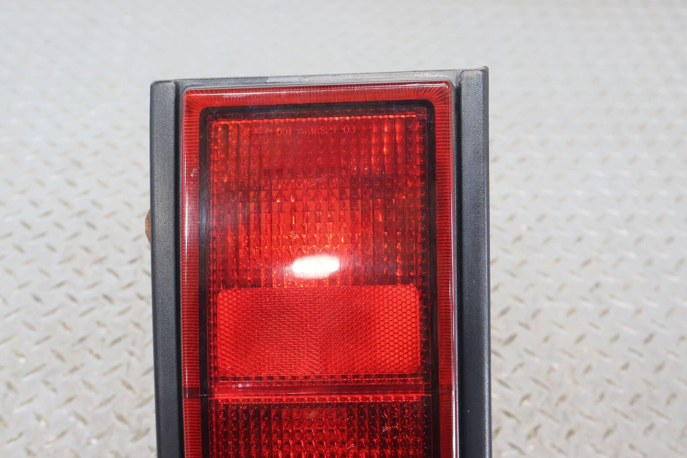 05-09 Hummer H2 Left LH Driver Tail Light Lamp OEM (SUV) Tested