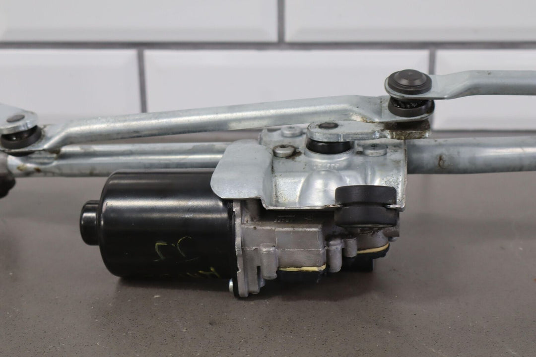 2015-2022 Ford Mustang Windshield Wiper Motor with Transmission OEM