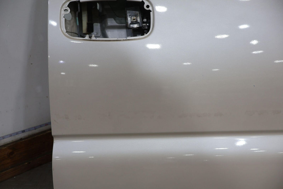 02-06 Cadillac Escalade Front Right RH Door W/Glass (White Diamond 98U) Short WB