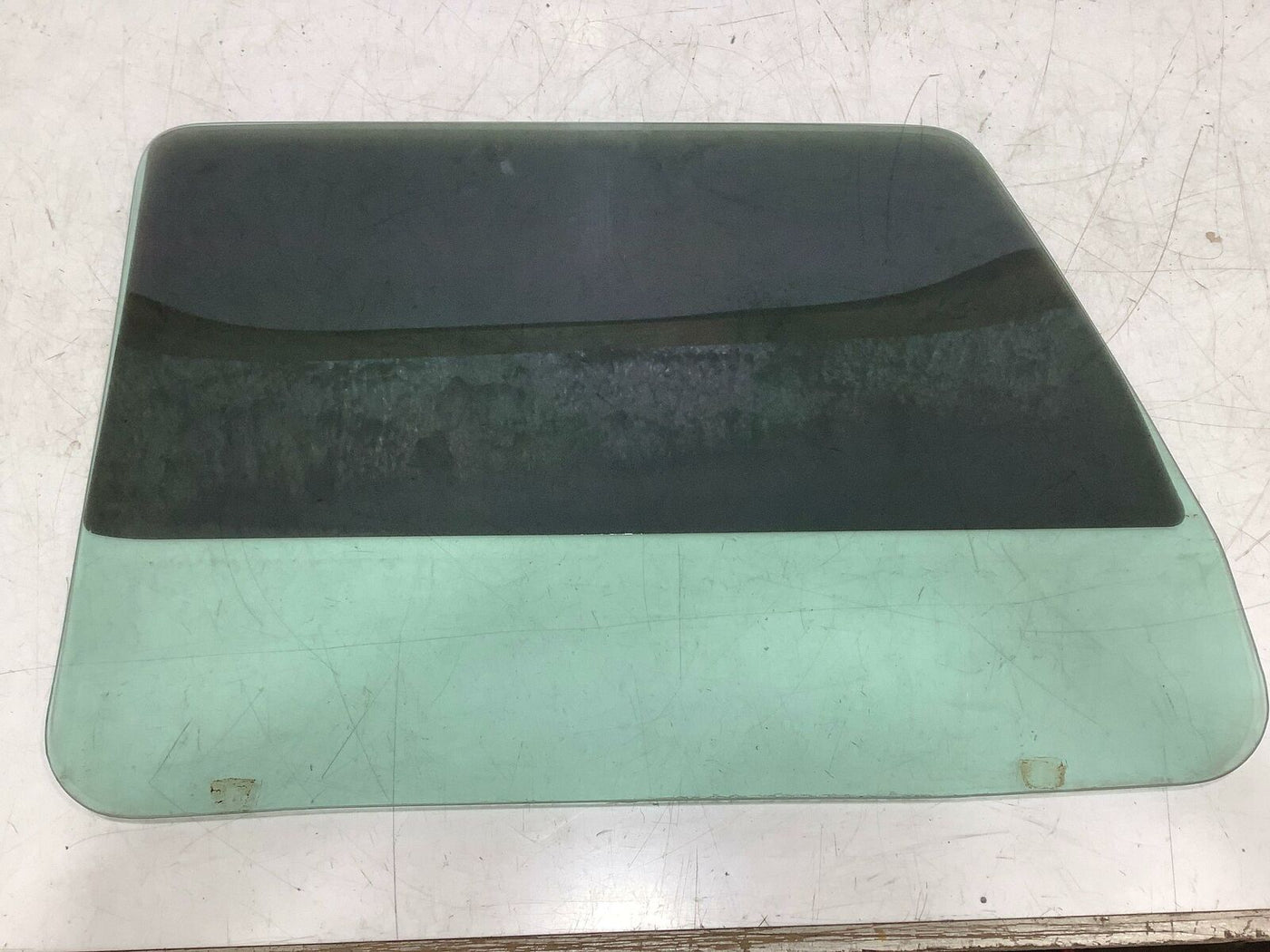 03-09 Hummer H2 Driver Left Front Door Glass / Window