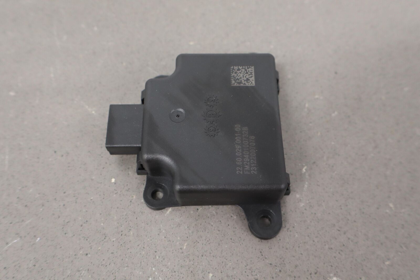 2023 Fisker Ocean One OEM Control Module FM2940100732B J & J Auto Wrecking