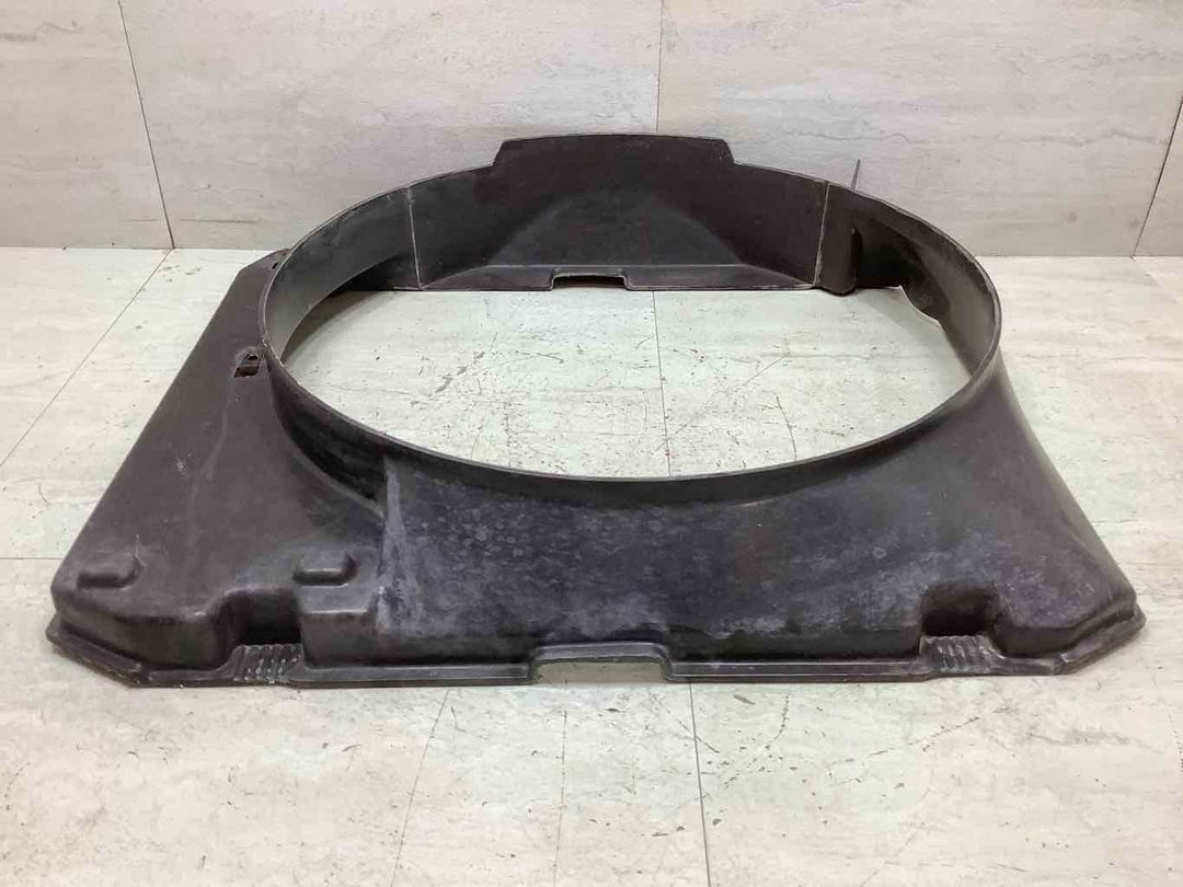 1986 Ford Mustang 5.0L Cooling Fan Shroud V8