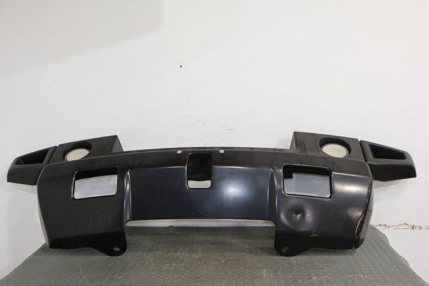 03-09 Hummer H2 Front Bumper W/ Textured Black Covers & Fog Lights (See Notes)