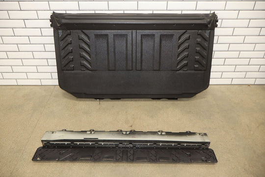 02-06 Cadillac Escalade EXT Midgate with Transition Panel (Shale)