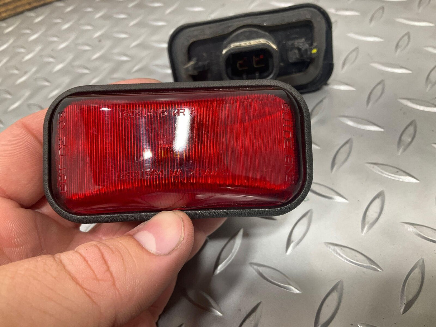 08-09 Hummer H2 Hatch Mounted Clearance Lights Set of 3 (Red) OEM