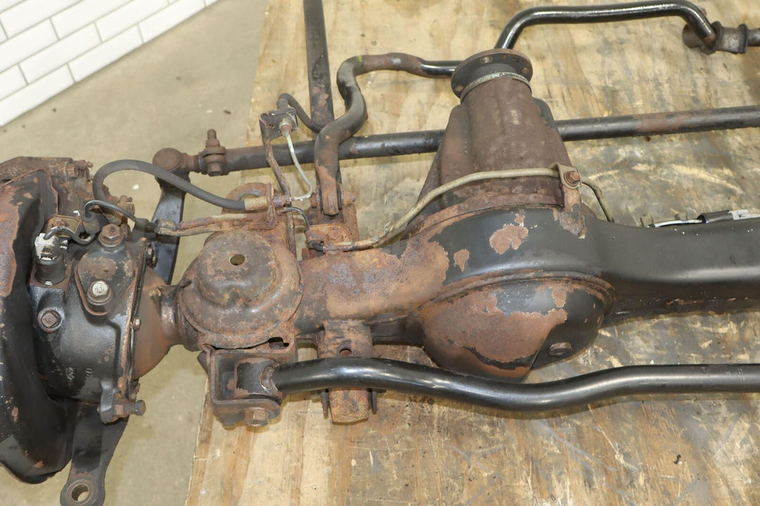 93-97 Toyota Land Cruiser 96-98 LX450 Front Axle W/O Locking Diff 4.10 Ratio