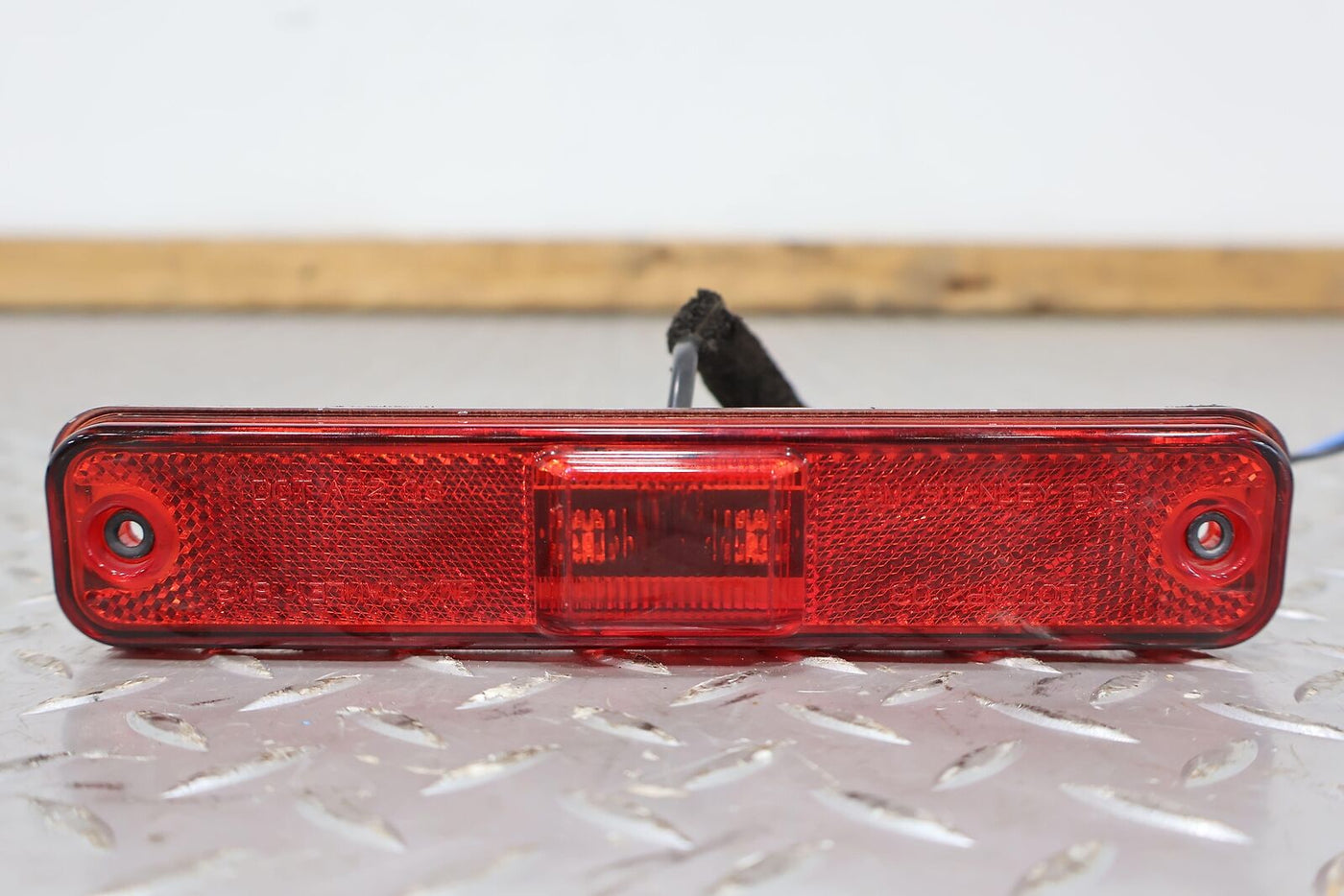 03-09 Hummer H2 Right RH Rear Red LED Side Marker Light/Lamp OEM Tested