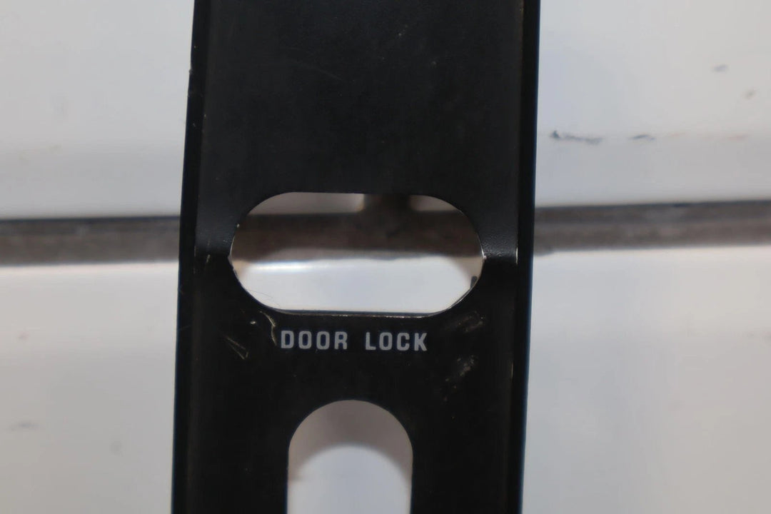 https://i.ebayimg.com/00/s/MTA2N1gxNjAw/z/g-8AAeSwjapp~LKe/$_57.JPG?set_id=8800005007