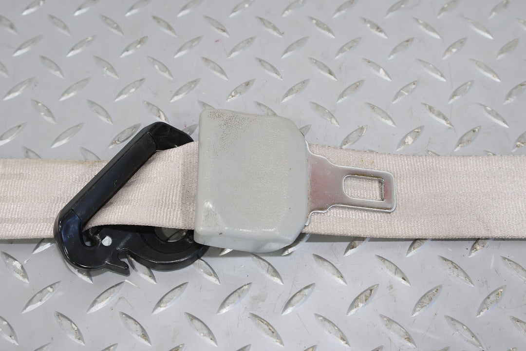 92-94 Chevy Suburban 2nd Row Rea Left LH Seat Belt Retractor (Smoke Gray 13i)