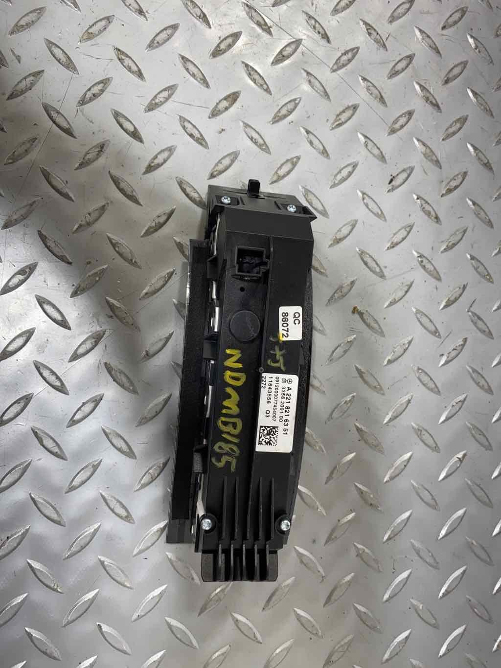 07-14 Mercedes CL63 C216 CL550 CL600 Suspension ESP Control Switch (A2218216351)