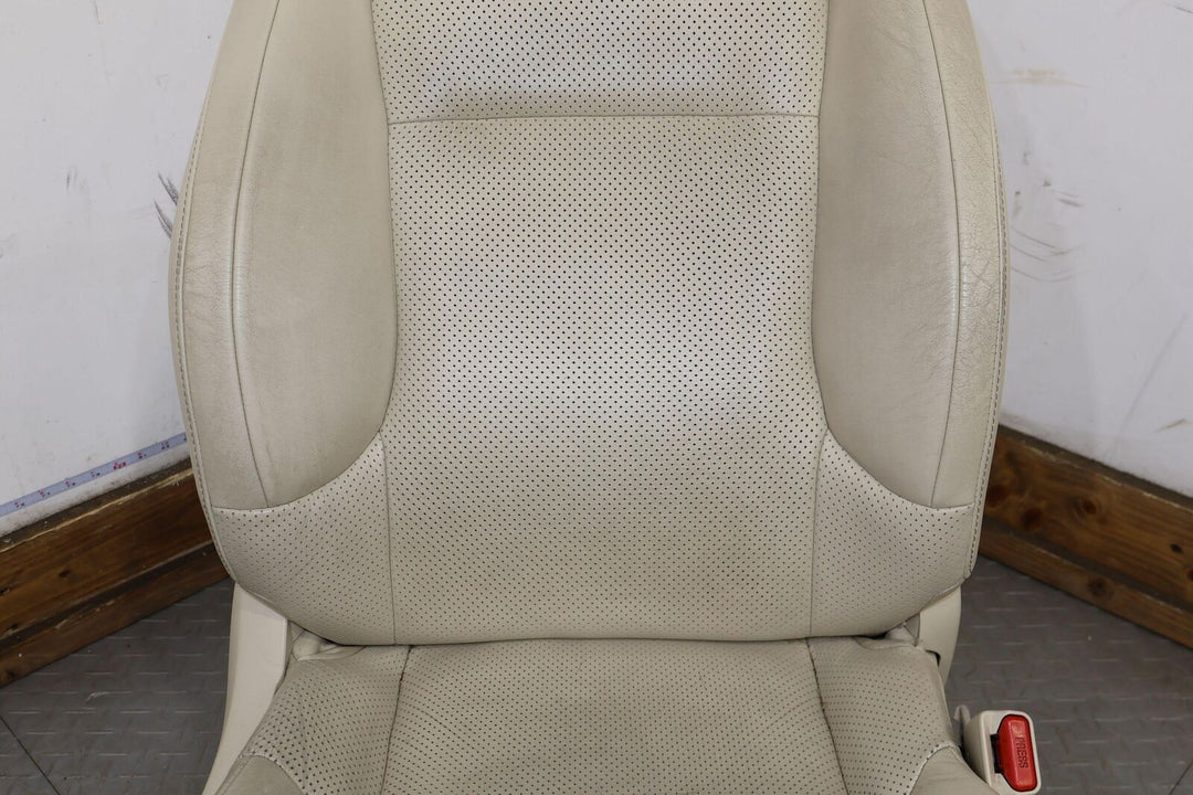 10-13 Lexus GX460 Front Right Leather Heated/Vented Bucket Seat (Ecru 00) Tested