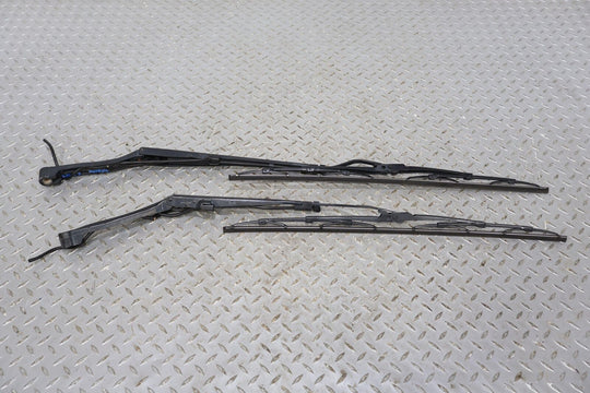 97-04 Chevy C5 Corvette Pair LH & RH Windshield Wiper Arms W/ Blades (Used)