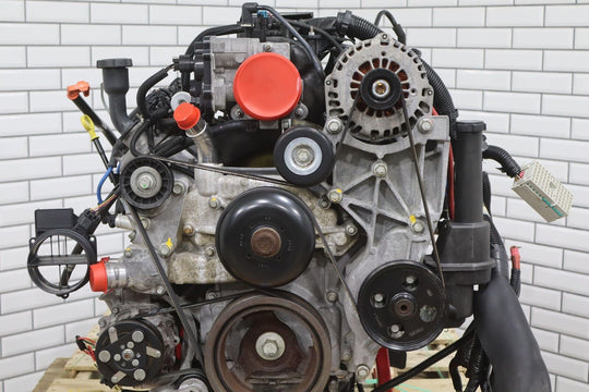 Chevy 5.3L V8 (LM4) Engine W/Auto Trans (2WD 4L65E) LS Dropout Video Tested 37K