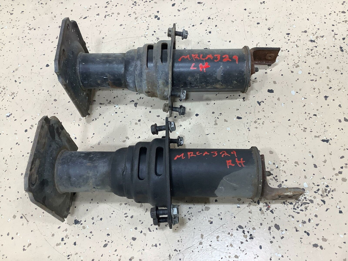 93-96 Cadillac Fleetwood Driver & Passenger Pair of Front Bumper Shocks